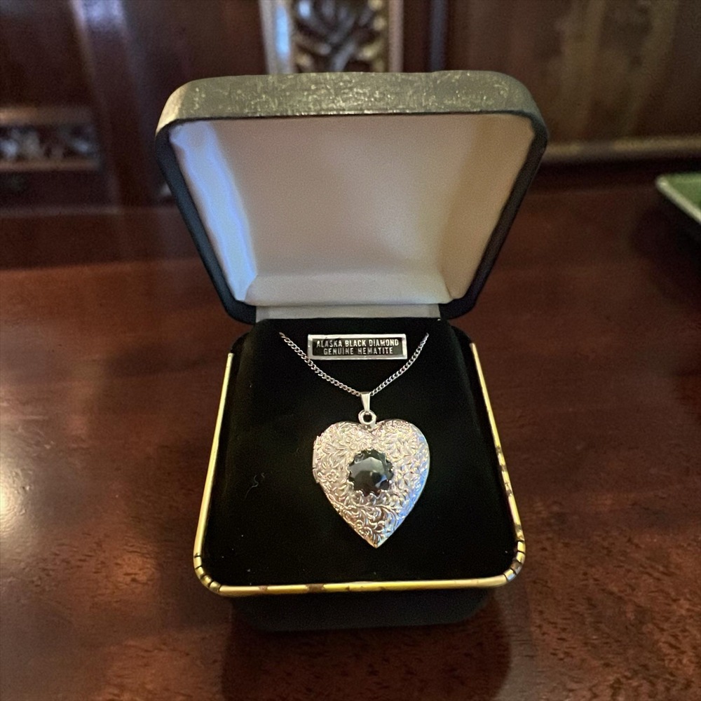 Alaska Black Diamond Hematite Heart Locket Pendant Necklace New In Box